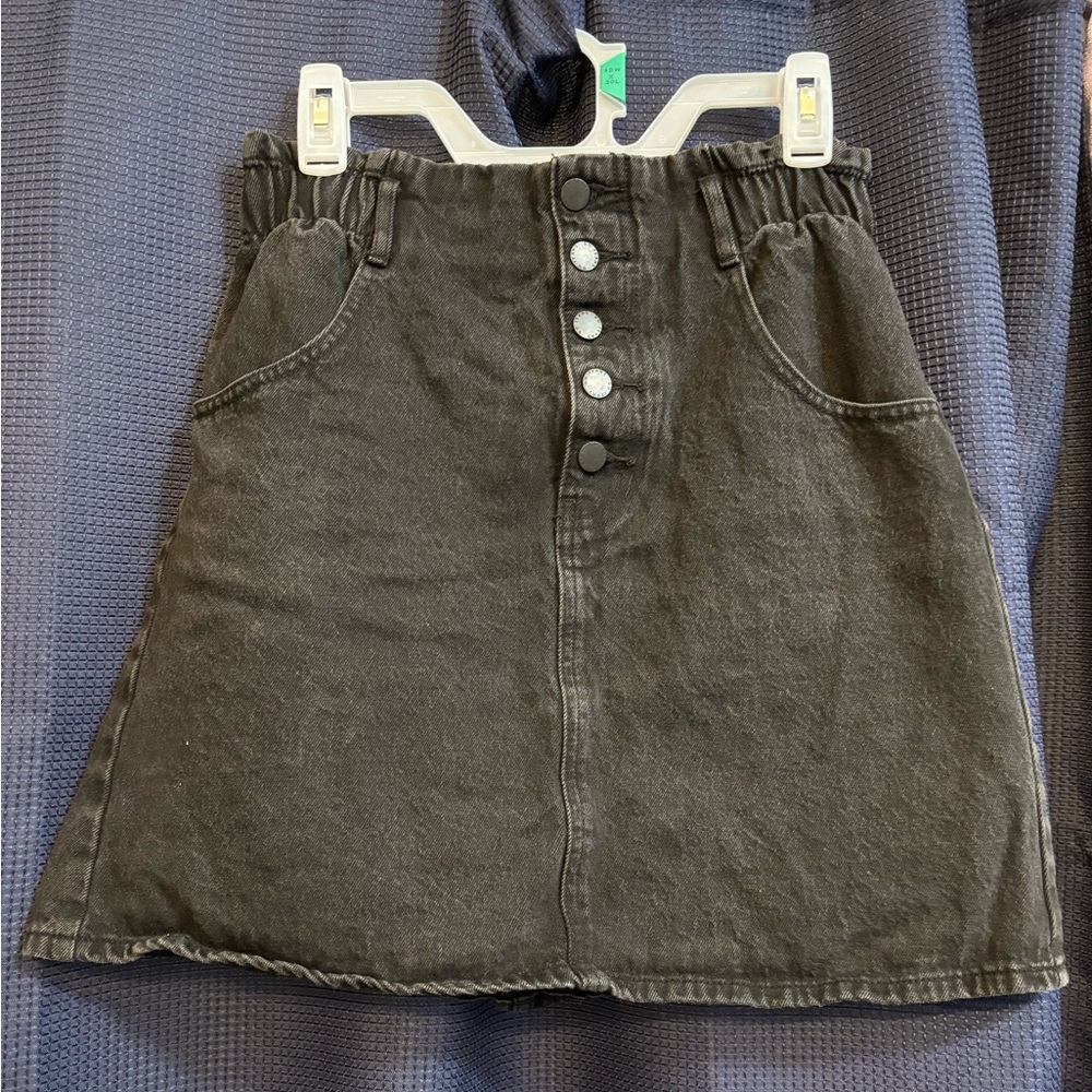 GU Black Denim Knee Length Skirt Buttons Pockets Japanese Women’s Size XL